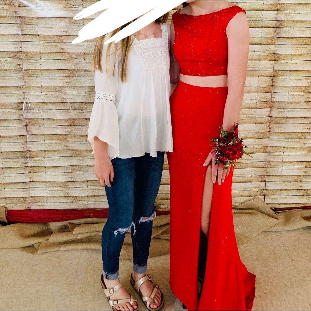 Red two piece Sherri Hill Dress. Size 2 in great condition.